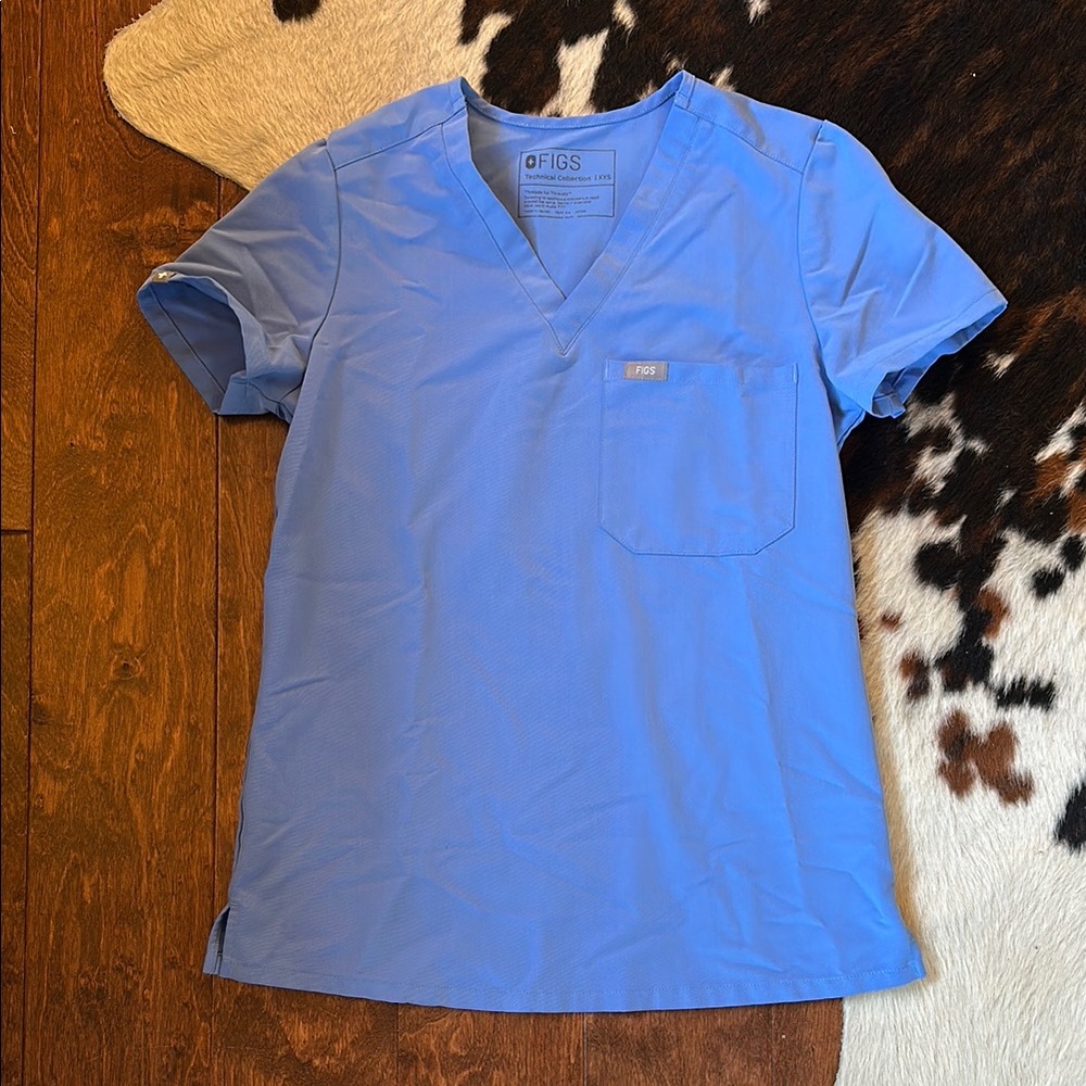 Figs Ceil Blue Catarina Scrub Top